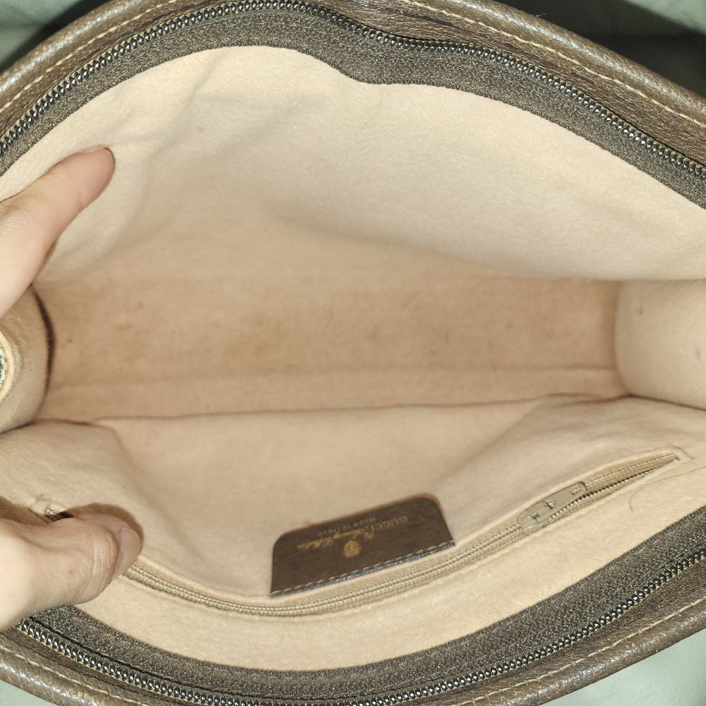 Vintage Gucci clutch - Picture 8 of 16